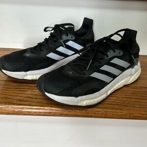 Men’s 6.5 Adidas solar boost running shoes Black